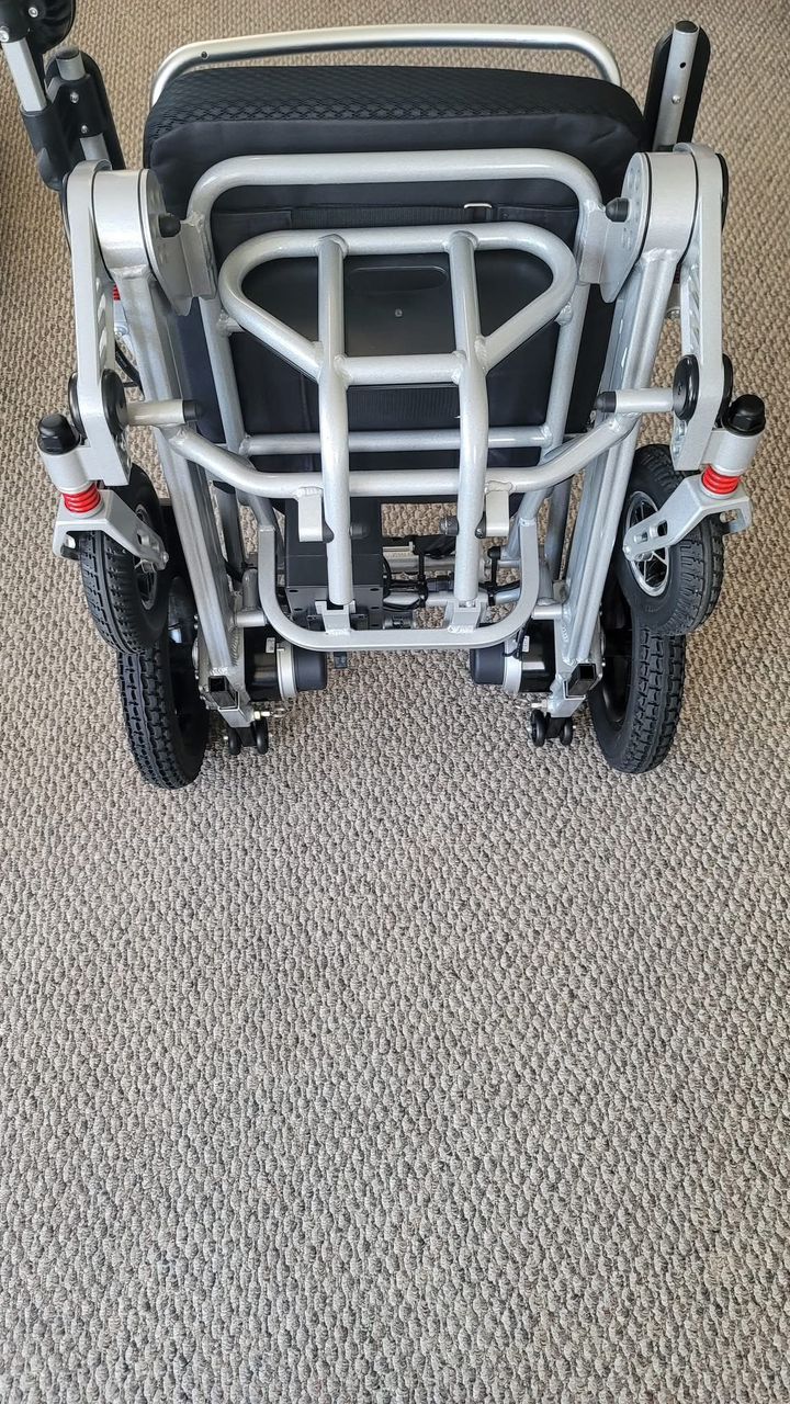 Electric wheelchair Foldable - Image 4