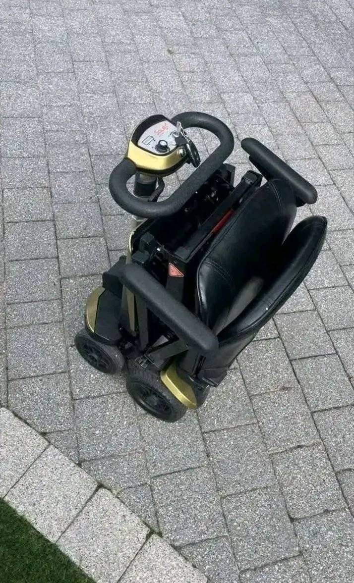Portable mobility scooter - Image 2