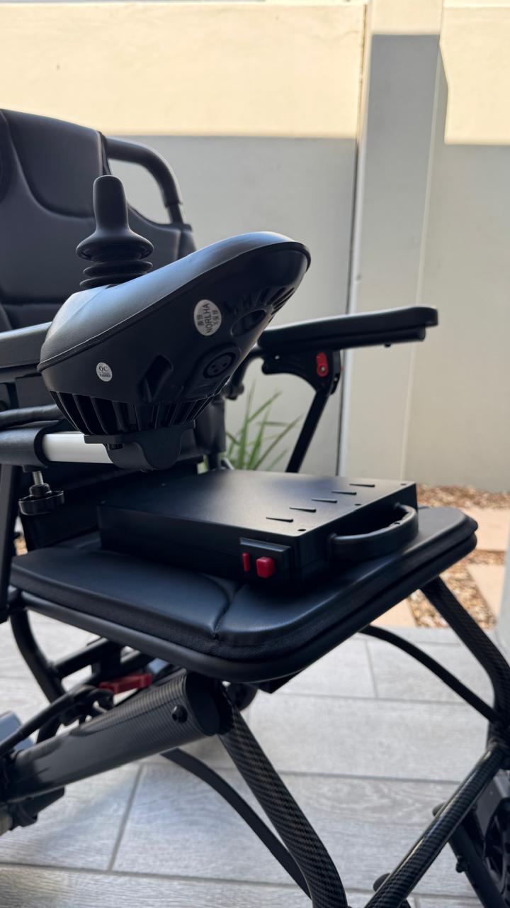 All-Terrain Folding Electric Wheelchair with Suspension - Image 3