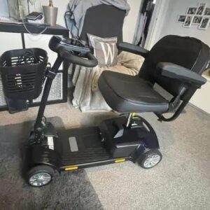 Electric mobility scooter